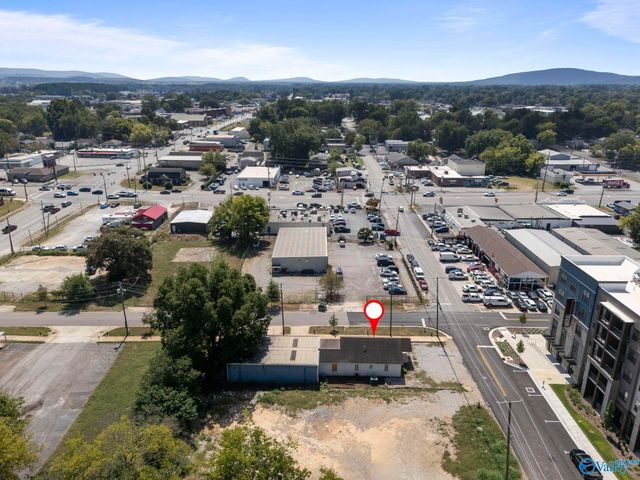 200 8th Street NW, Huntsville, AL 35805