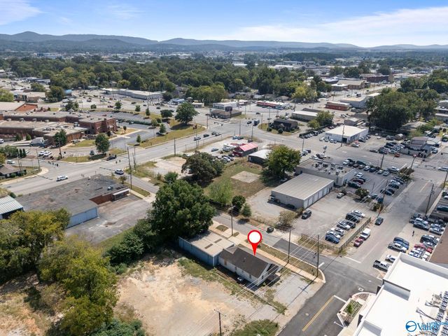 200 8th Street NW, Huntsville, AL 35805