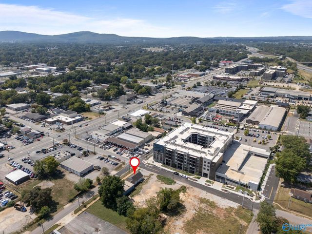 200 8th Street NW, Huntsville, AL 35805