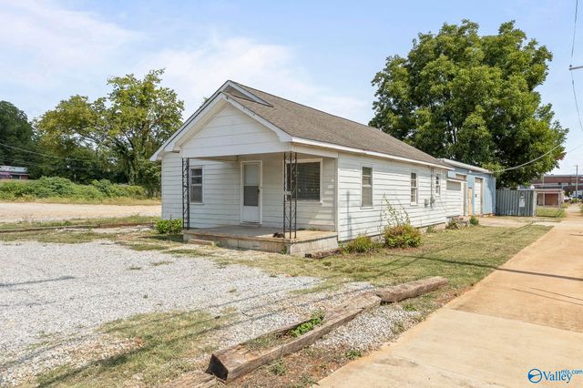 200 8th Street NW, Huntsville, AL 35805