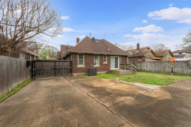 929 UNIVERSITY ST, Memphis, TN 38107