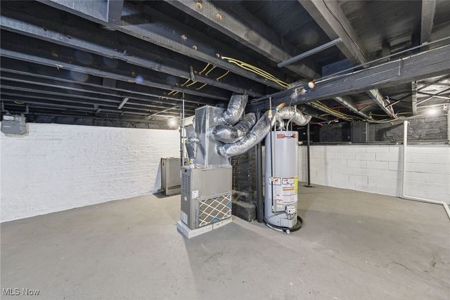 2197 W 104th Street, Cleveland, OH 44102