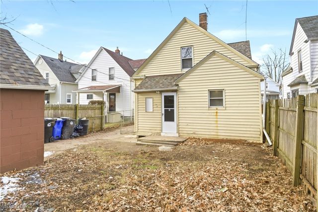 2197 W 104th Street, Cleveland, OH 44102