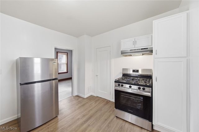 2197 W 104th Street, Cleveland, OH 44102