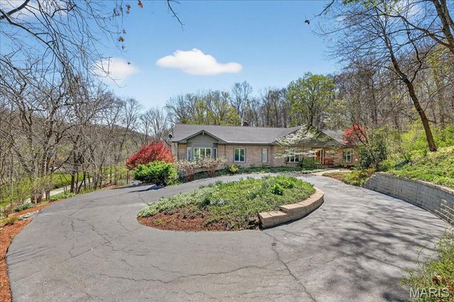 19256 Brookhollow Drive, Wildwood, MO 63038
