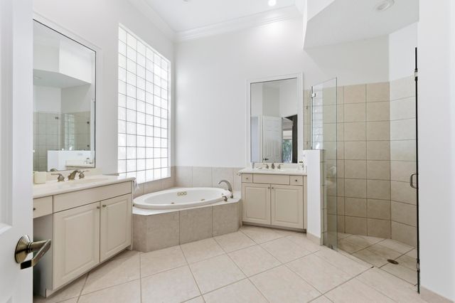 401 Via Placita, Palm Beach Gardens, FL 33418