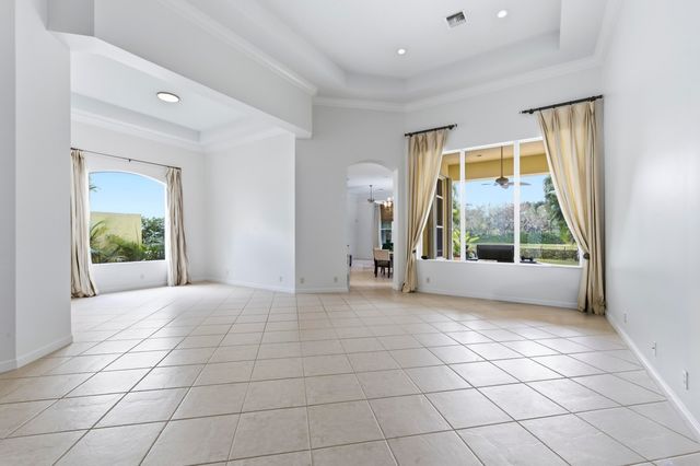 401 Via Placita, Palm Beach Gardens, FL 33418