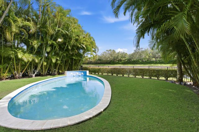 401 Via Placita, Palm Beach Gardens, FL 33418