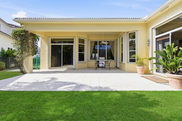 401 Via Placita, Palm Beach Gardens, FL 33418