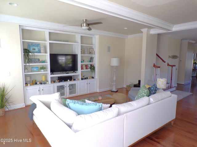 42 Harbour Village Terrace, Hampstead, NC 28443