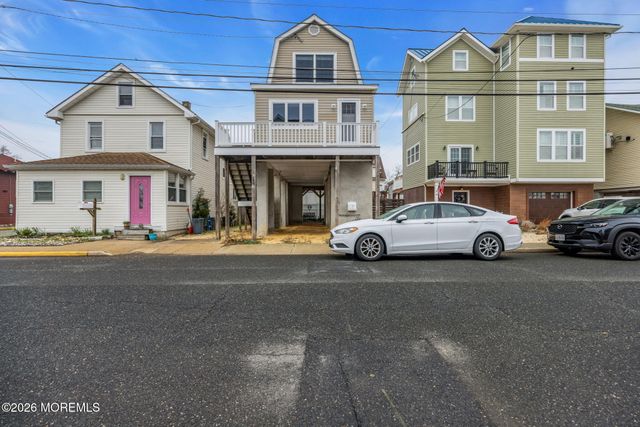 46 Barberie Avenue, Highlands, NJ 07732