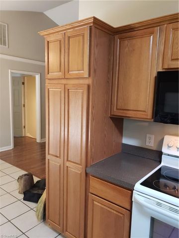 3800 Velinda Drive, Winston-salem, NC 27106