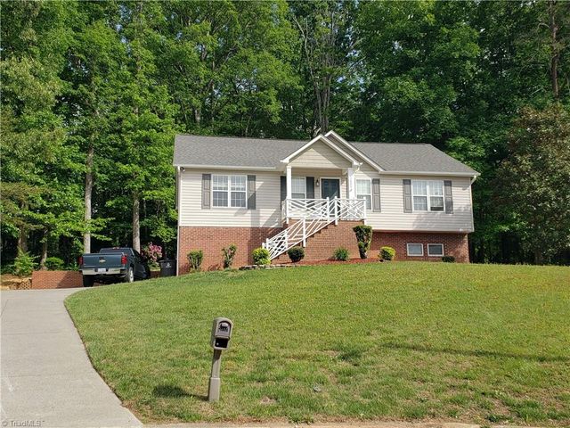 3800 Velinda Drive, Winston-salem, NC 27106