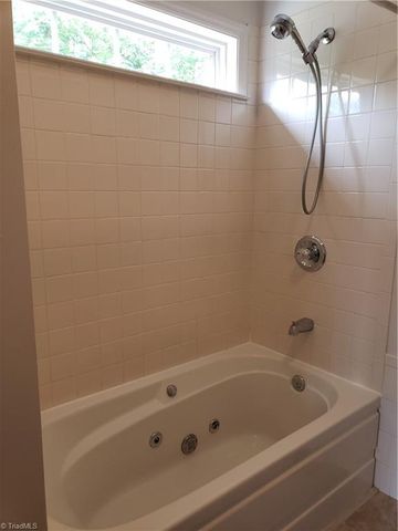 3800 Velinda Drive, Winston-salem, NC 27106