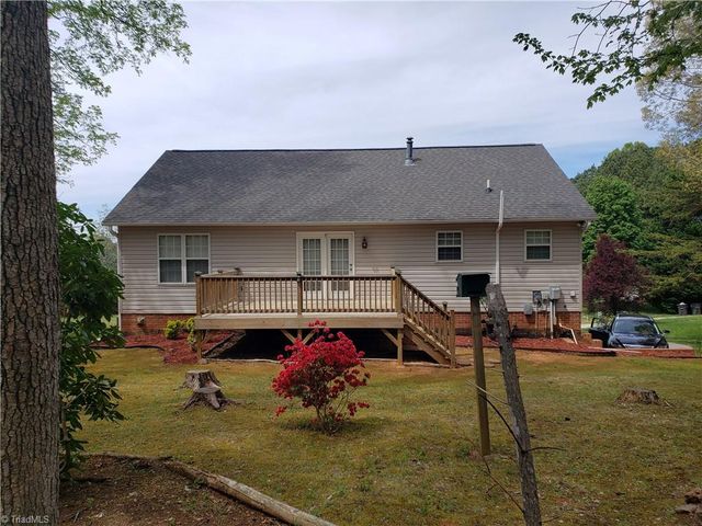 3800 Velinda Drive, Winston-salem, NC 27106