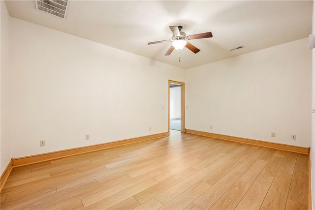 3600 Champagne Avenue, Bentonville, AR 72712