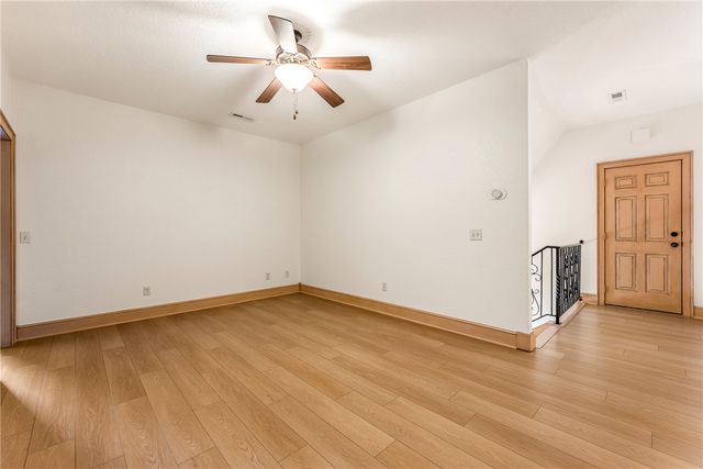 3600 Champagne Avenue, Bentonville, AR 72712