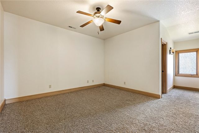 3600 Champagne Avenue, Bentonville, AR 72712