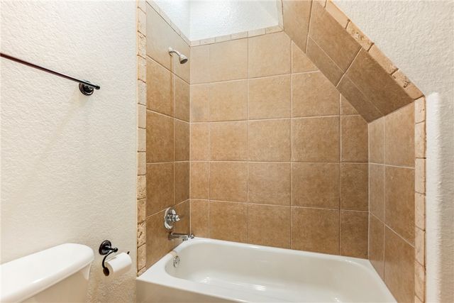 3600 Champagne Avenue, Bentonville, AR 72712