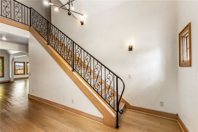 3600 Champagne Avenue, Bentonville, AR 72712