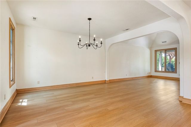 3600 Champagne Avenue, Bentonville, AR 72712