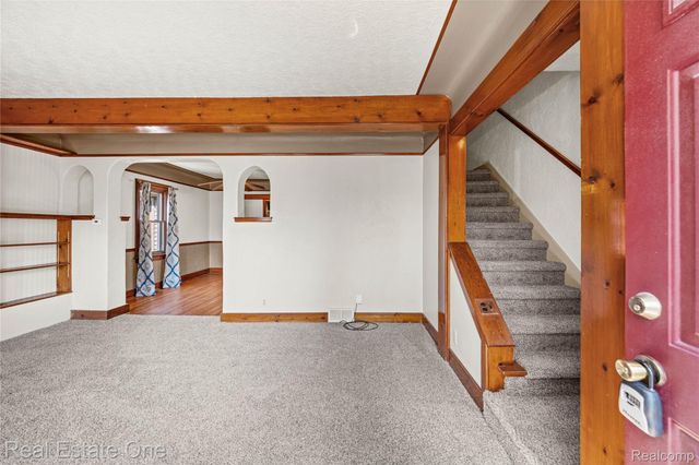 4058 Lomley Avenue, Waterford Charter Township, MI 48329