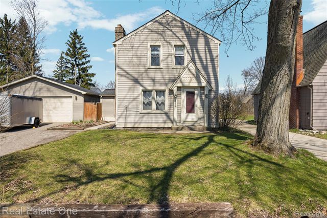 4058 Lomley Avenue, Waterford Charter Township, MI 48329