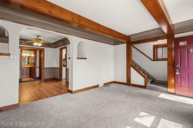 4058 Lomley Avenue, Waterford Charter Township, MI 48329