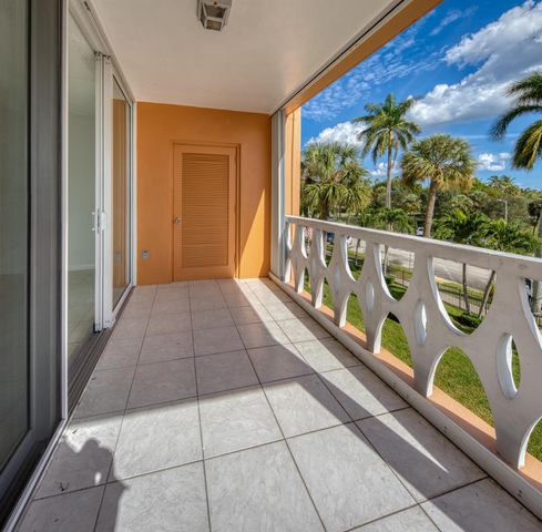 15 S Golfview Road 306, Lake Worth Beach, FL 33460
