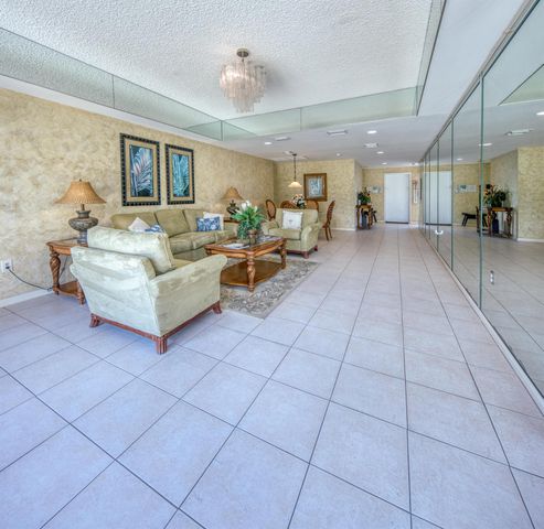 15 S Golfview Road 306, Lake Worth Beach, FL 33460
