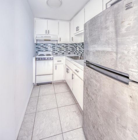 15 S Golfview Road 306, Lake Worth Beach, FL 33460