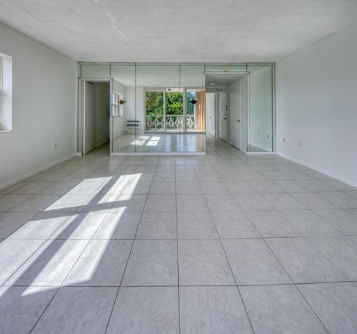 15 S Golfview Road 306, Lake Worth Beach, FL 33460
