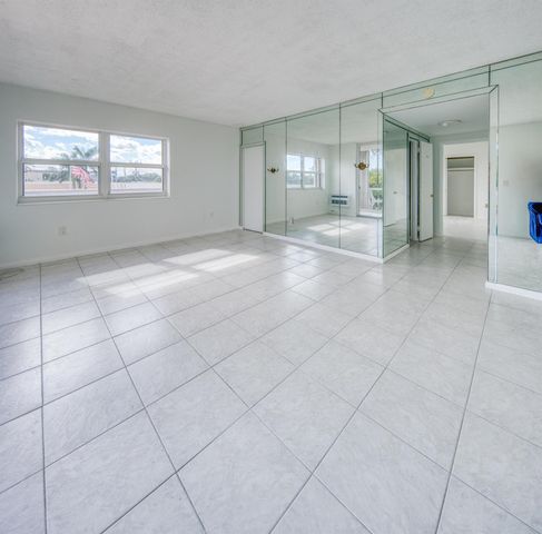 15 S Golfview Road 306, Lake Worth Beach, FL 33460