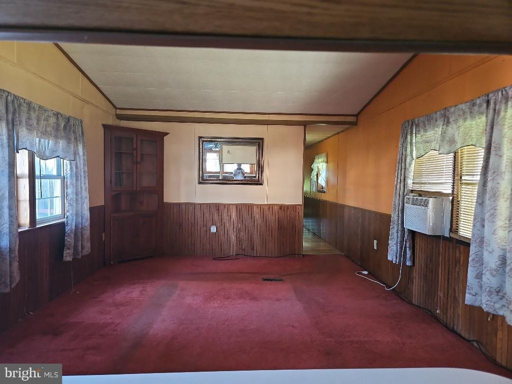 65 JAMES AVE, SOUTHAMPTON, NJ 08088 — photo 3