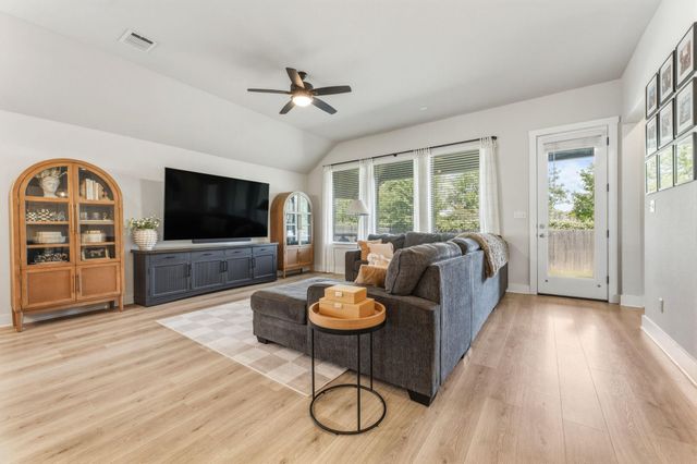 4505 Post LOOP, Round Rock, TX 78681