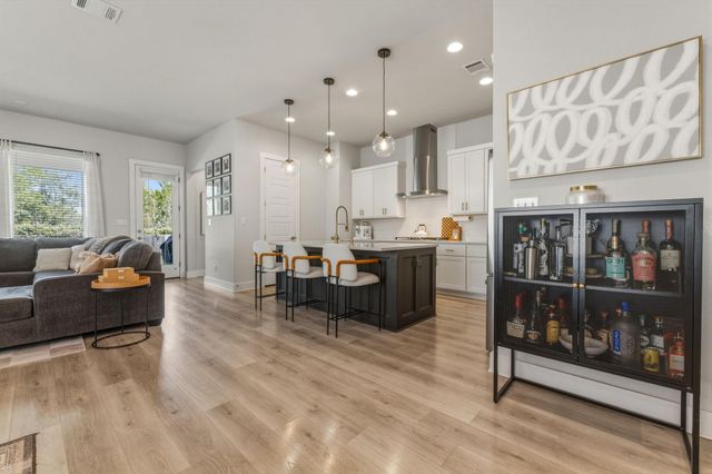 4505 Post LOOP, Round Rock, TX 78681