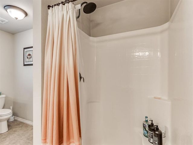 11217 NW 98th Street, Yukon, OK 73099