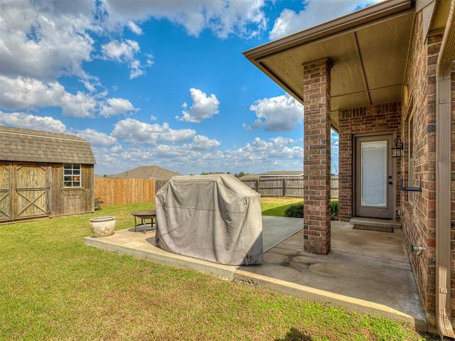 11217 NW 98th Street, Yukon, OK 73099