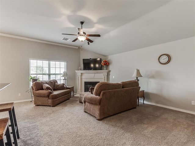 11217 NW 98th Street, Yukon, OK 73099