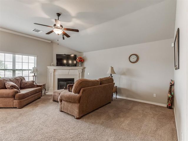 11217 NW 98th Street, Yukon, OK 73099