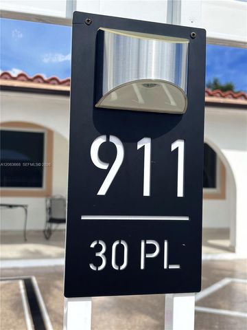 911 NW 30th Place 911, Miami, FL 33125