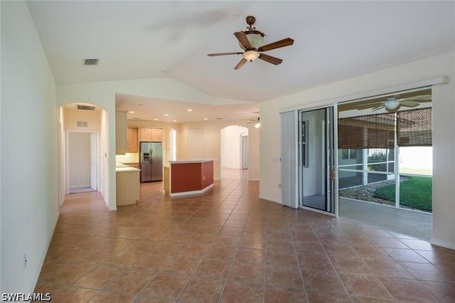 10601 Sir Michaels Place DR, Bonita Springs, FL 34135