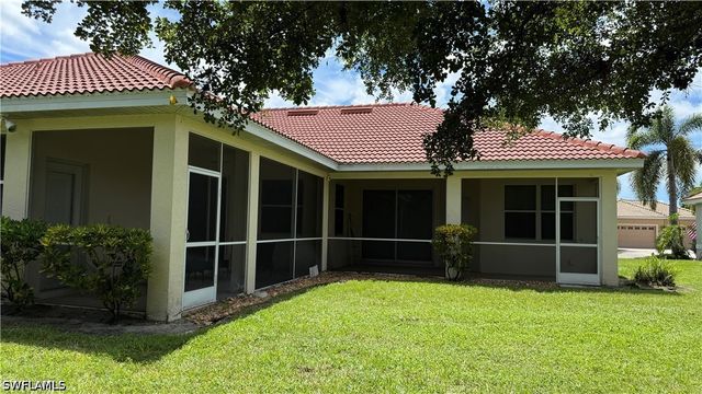 10601 Sir Michaels Place DR, Bonita Springs, FL 34135
