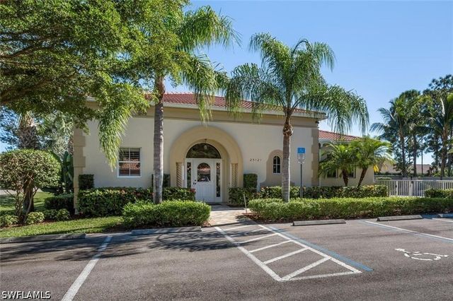 10601 Sir Michaels Place DR, Bonita Springs, FL 34135