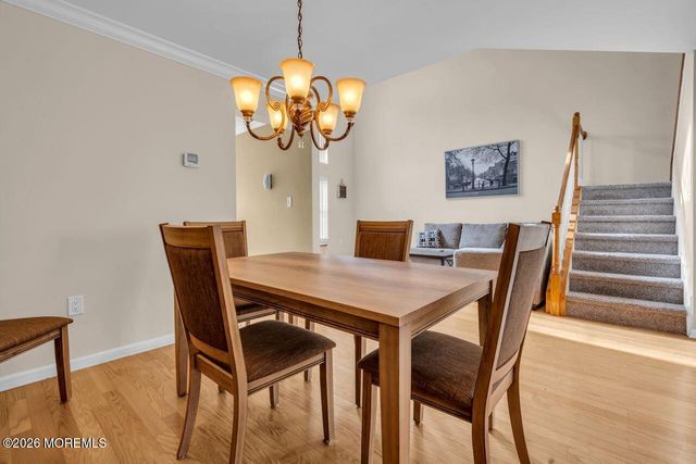 3 Beacon Court 87, Holmdel, NJ 07733