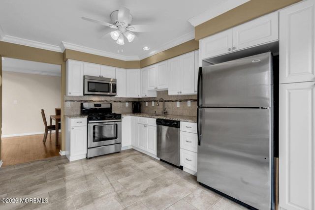 3 Beacon Court 87, Holmdel, NJ 07733