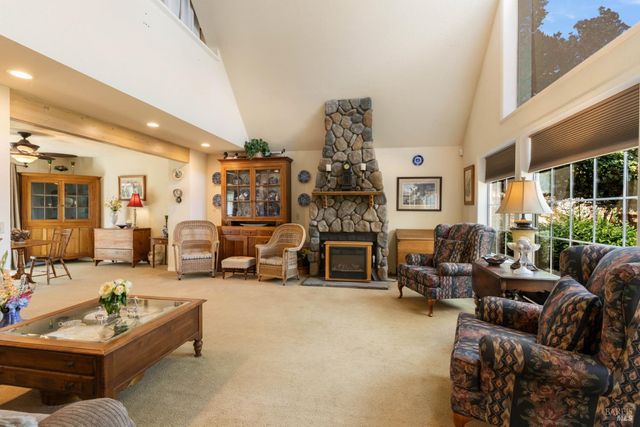 1940 Westlake Dr, Kelseyville, CA 95451