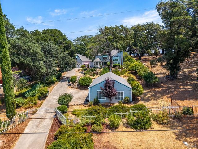 1940 Westlake Dr, Kelseyville, CA 95451