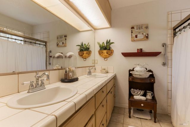 1940 Westlake Dr, Kelseyville, CA 95451