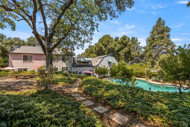 1940 Westlake Dr, Kelseyville, CA 95451